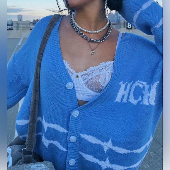 Heaven Can Wait Sweater Great Condition - Picture 1 of 3